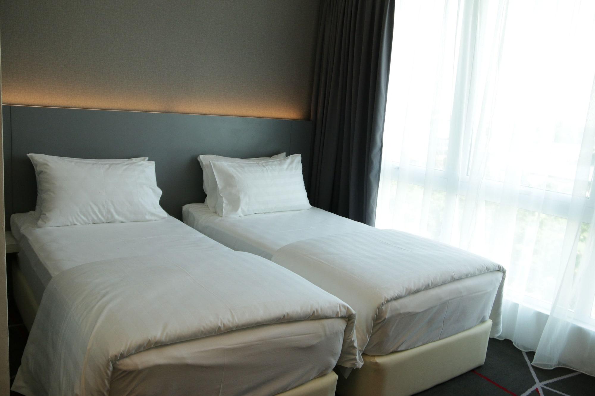 Amerin Hotel Johor Bahru Buitenkant foto