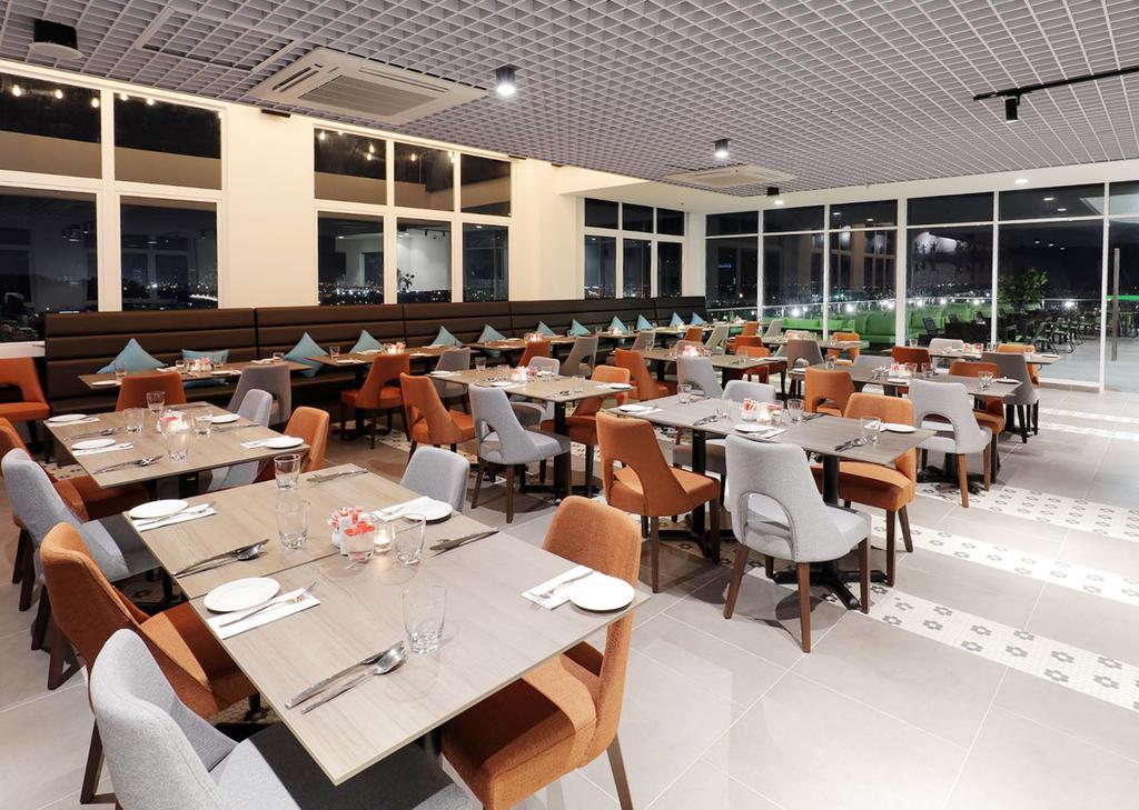 Amerin Hotel Johor Bahru Buitenkant foto
