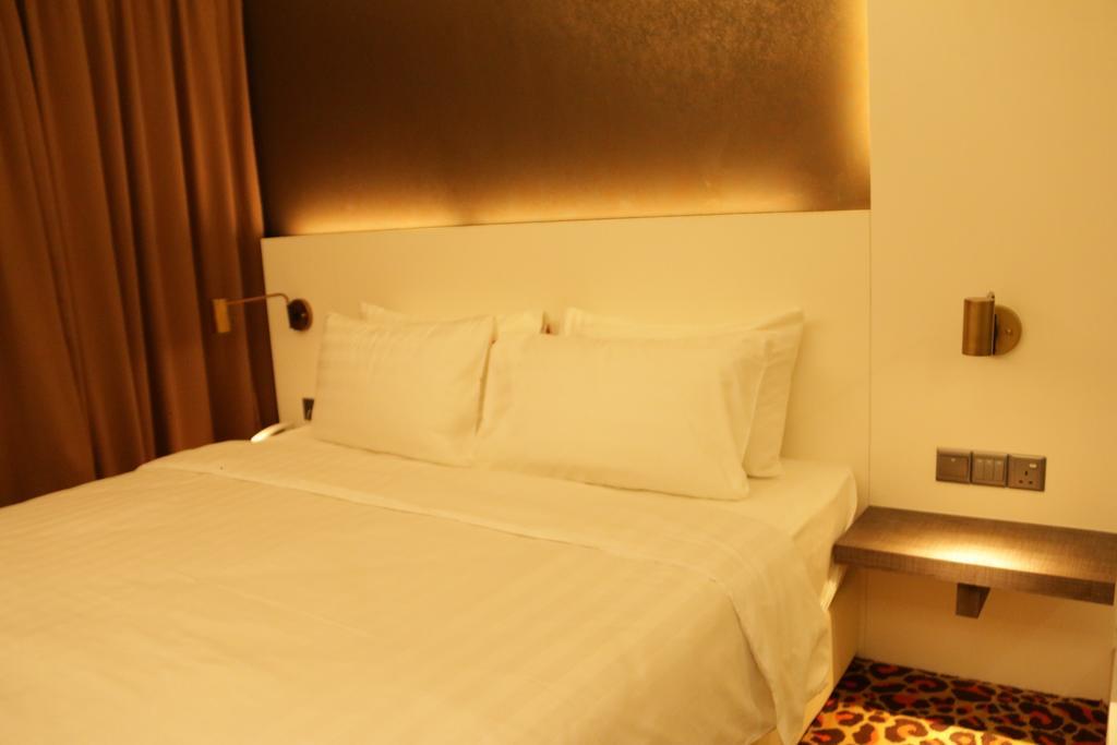 Amerin Hotel Johor Bahru Buitenkant foto
