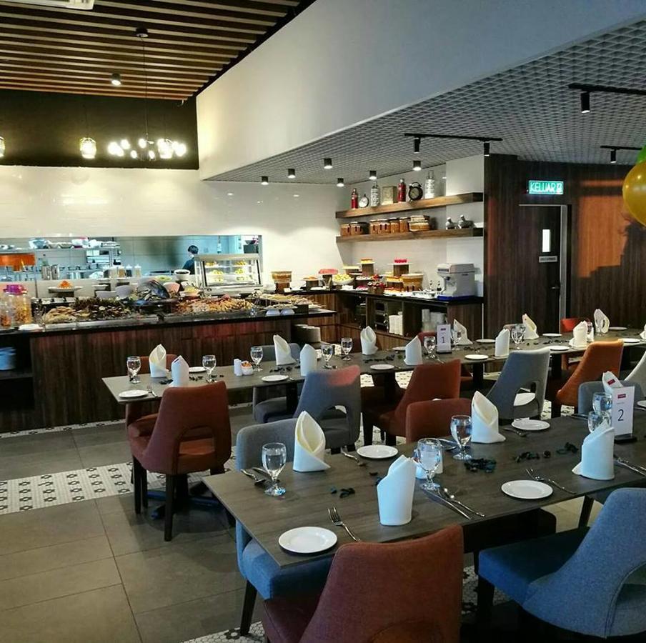Amerin Hotel Johor Bahru Buitenkant foto