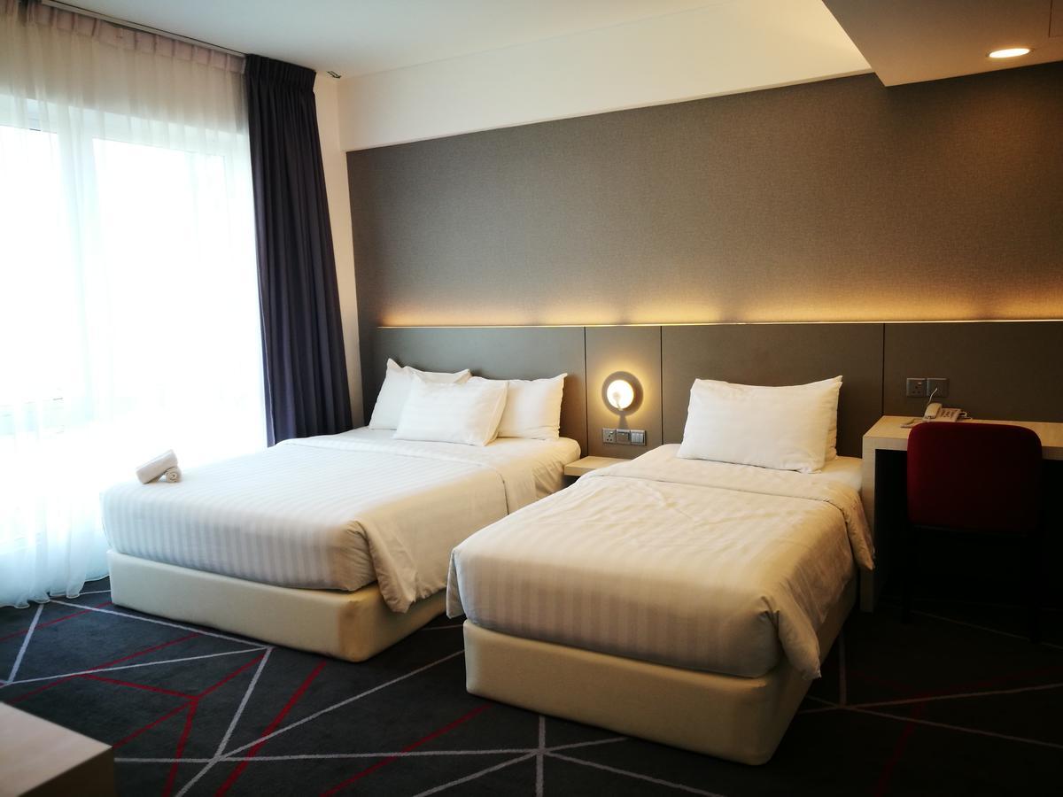 Amerin Hotel Johor Bahru Buitenkant foto